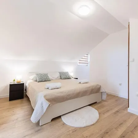 Apartment Chiba Split